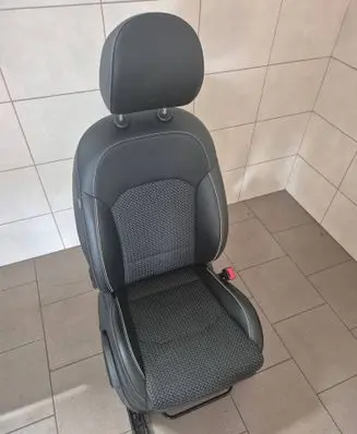 KIA Ceed Front passenger seat