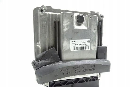 Audi A4 S4 B8 8K Engine control unit/module 04L906021BG