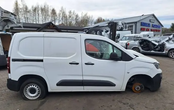 Peugeot Partner III Side sliding door PARTNER4DRZWIK9