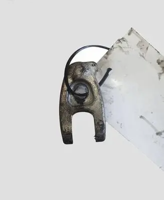 Nissan Qashqai Fuel Injector clamp holder