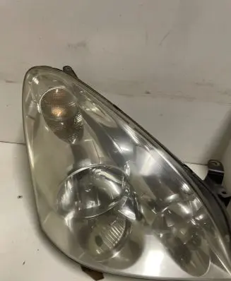 Toyota Corolla Verso E121 Headlight/headlamp