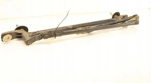 KIA Sportage Front wiper linkage 