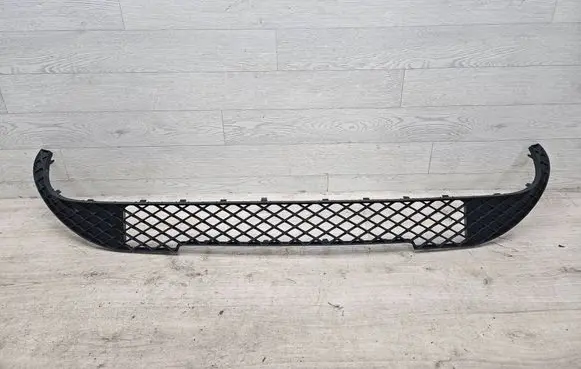 Mercedes-Benz A W176 Front bumper lower grill A1768850022