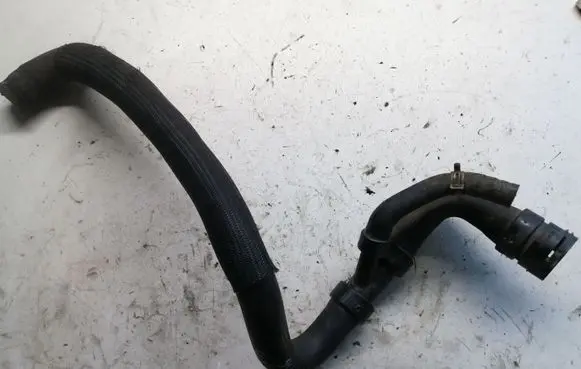 Volvo S80 Engine coolant pipe/hose S4000250