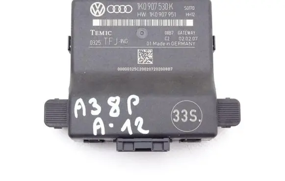 Audi A3 S3 8P Gateway control module 1K0907530K