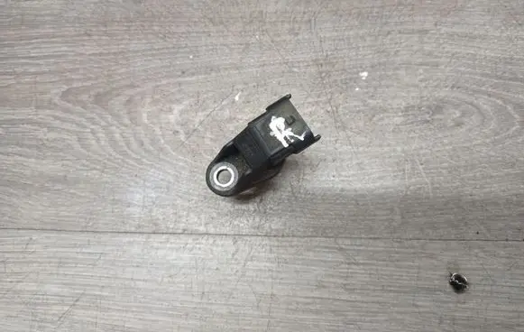 Volvo S60 Camshaft position sensor 8631533 103033