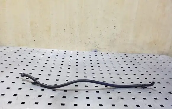 Land Rover Freelander 2 - LR2 Windshield washer fluid hose 