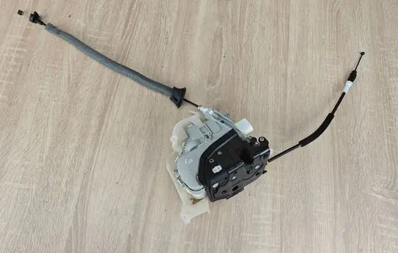 Front door lock