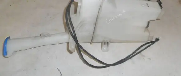 Windshield washer fluid reservoir/tank