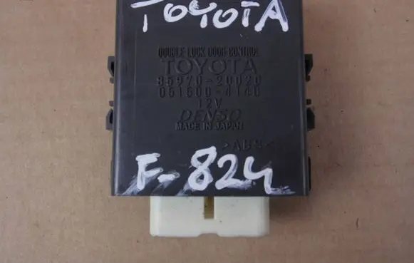 Toyota Avensis T270 Other control units/modules 8597020020