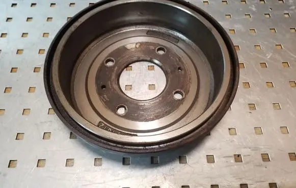 Mitsubishi Colt Drum brake (rear) 