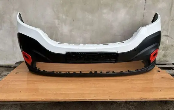 Renault Trafic III (X82) Front bumper