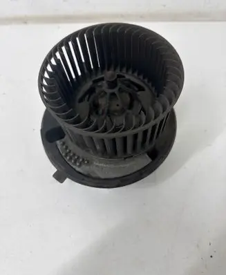 Volkswagen Jetta V Heater fan/blower PQ35983054E