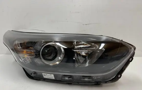 KIA Ceed Headlight/headlamp 92102J7051