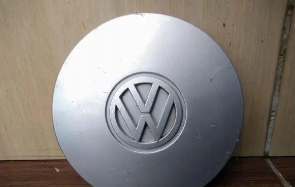 Volkswagen Golf III Original wheel cap 1h0601149h
