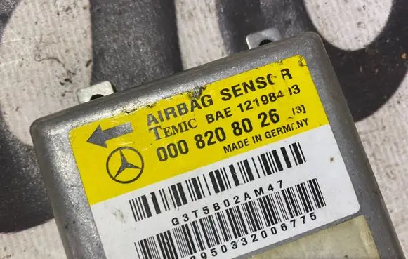 Mercedes-Benz E W210 Airbag control unit/module a0008208026 0008208026