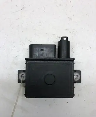 BMW 5 E60 E61 Glow plug pre-heat relay 779800003 0522120102 0004159746