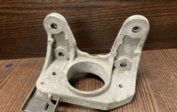 Renault Trafic II (X83) Gearbox mounting bracket 8200219372A 93850450