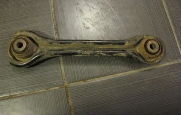 Mercedes-Benz 190 W201 Rear upper control arm/wishbone