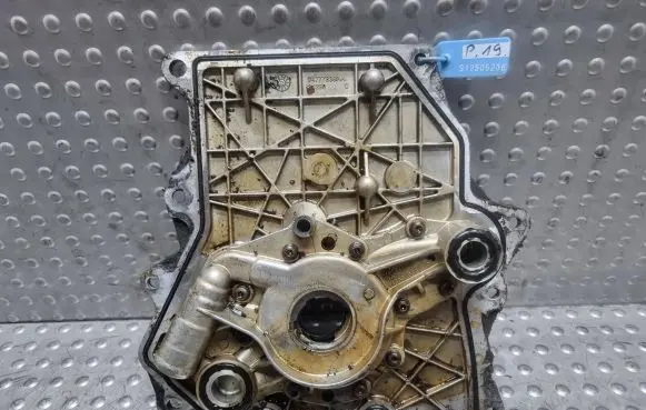 Mini One - Cooper R50 - 53 Oil pump 04777838AA