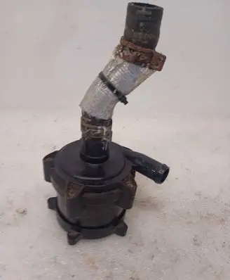 Chevrolet Volt I Electric auxiliary coolant/water pump 13579713 12402200200 101002135759