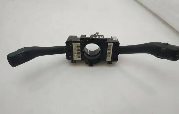 Volkswagen PASSAT B5 Indicator stalk 4B0953503G 8L0953513T