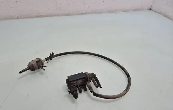 Land Rover Freelander Turbo solenoid valve 2246175