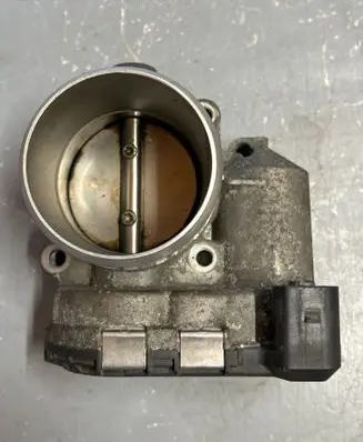 Audi A6 S6 C5 4B Throttle valve 06B133062M 384300638 0280750009