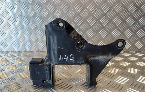 Volkswagen Polo V 6R Gearbox mounting bracket 6Q0199111R 6R0199111A