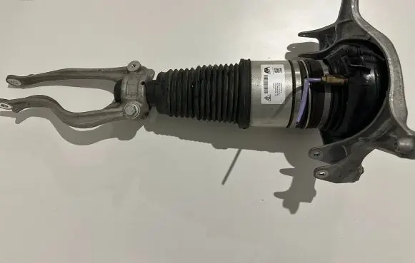 Porsche Macan (95B) Front shock absorber/damper 95B616039R