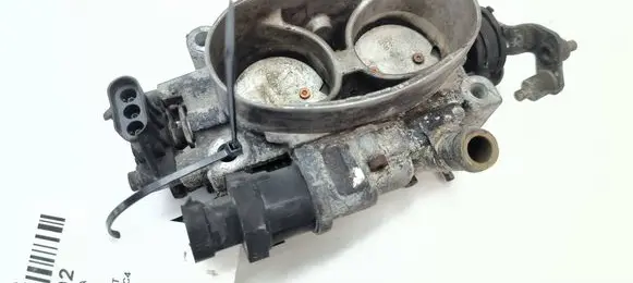 Chevrolet Corvette Throttle body valve 17075921