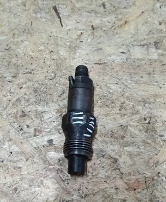 Fuel injector