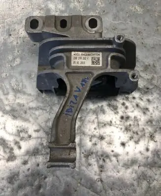 Seat Ibiza V (KJ) Engine mount bracket 2Q0199262K