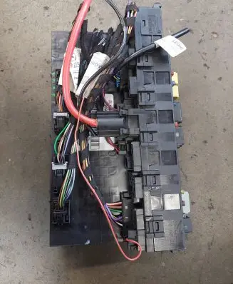 Mercedes-Benz C W203 Fuse module 2095450101 5DK00848610 00241150095