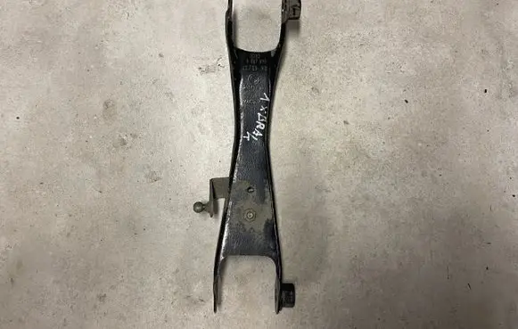 BMW i3 Rear suspension control arm 