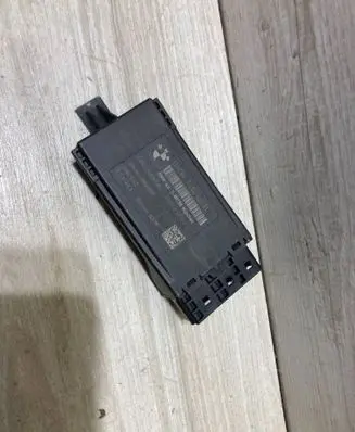 BMW 3 G20 G21 Seat control module 7490465