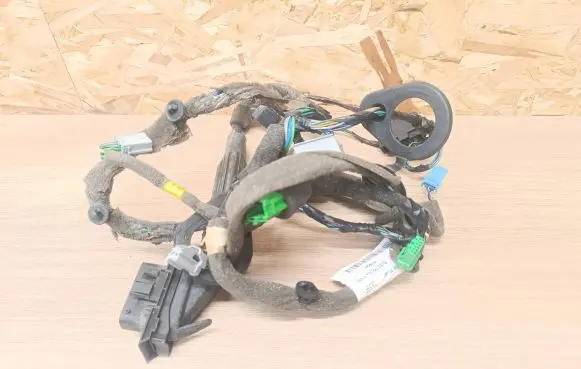 Volvo XC70 Front door wiring loom 31318761