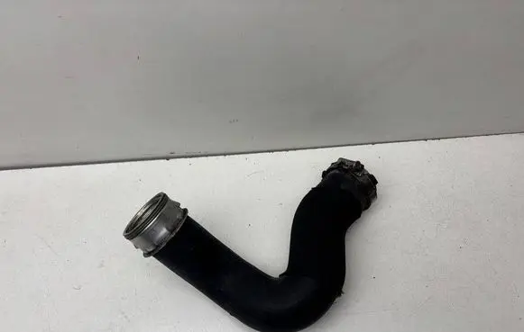 Audi Q7 4L Intercooler hose/pipe 7L6145738A