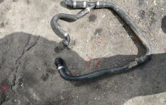 BMW M4 F82 F83 Coolant pipe/hose 9307243