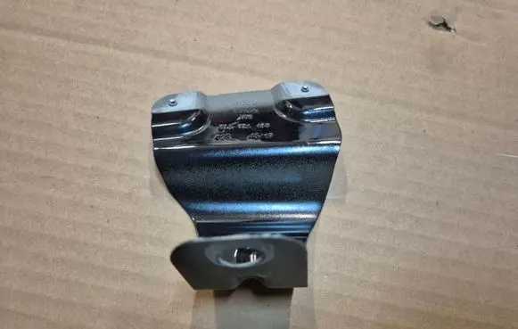 Audi Q3 F3 Fender mounting bracket 83A821468