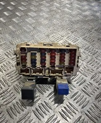 Nissan X-Trail T30 Fuse module