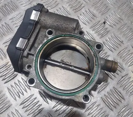BMW 5 E60 E61 Throttle valve 7556119 1230701570 A2C53179105