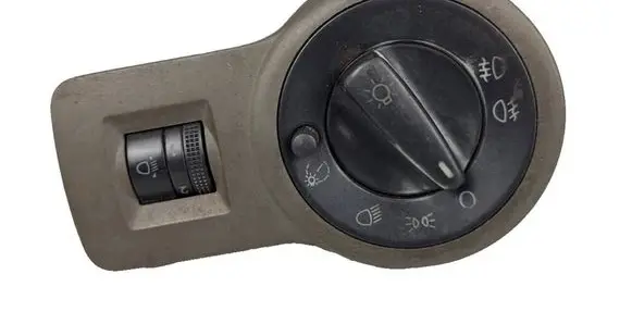 Skoda Octavia Mk2 (1Z) Light switch 1U0941531