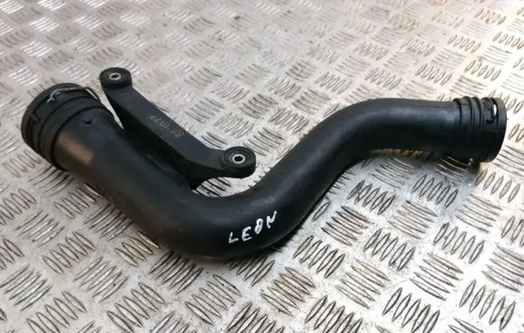 Seat Leon (1P) Intercooler pipe mounting bracket 1K0145762P