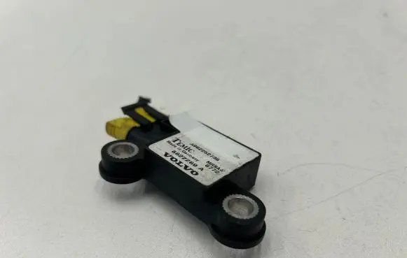 Volvo S70 V70 V70 XC Airbag deployment crash/impact sensor 8622269A A992252736
