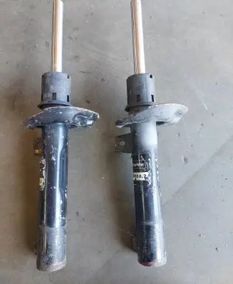 Volkswagen PASSAT B6 Front shock absorber/damper