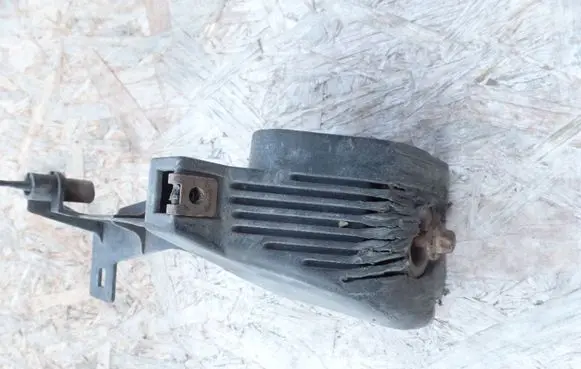 Mercedes-Benz A W168 Front bumper mounting bracket A1686220439