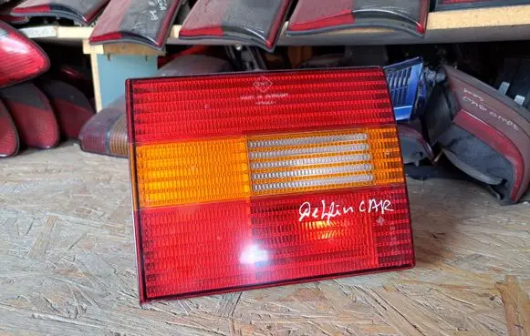Volkswagen PASSAT B4 Tailgate rear/tail lights 3A9945107