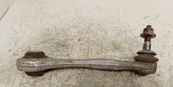 Rear upper control arm/wishbone