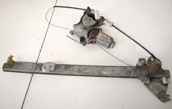 Nissan Primera Front door window regulator motor 400600T2
